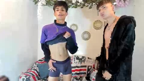 Snapshot of tylerhot2005 chatting on November 14, 2:38 pm tylerhot2005 online show from November 14, 2:38 pm