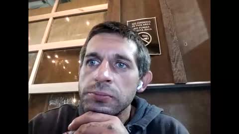 Snapshot of tylerweist727678265 chatting on October 28, 8:07 am tylerweist727678265 online show from October 28, 8:07 am