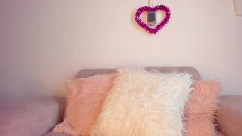 tylla__ online show from February 25, 5:06 am