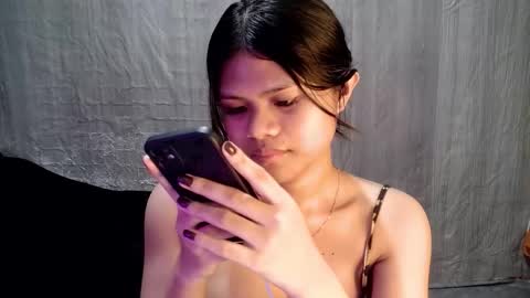 Snapshot of tyradine chatting on November 18, 11:47 am tyradine3 online show from November 18, 11:47 am