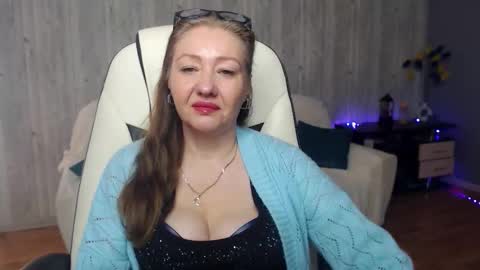 Snapshot of tyramories chatting on October 1, 5:02 am tyramories online show from October 1, 5:02 am