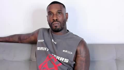 Snapshot of tyron_rulers chatting on October 18, 12:13 am Dvid Rullers online show from October 18, 12:13 am