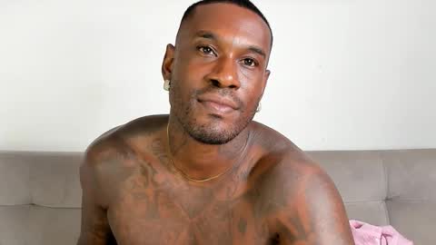 Snapshot of tyron_rulers chatting on November 11, 1:11 pm Dvid Rullers online show from November 11, 1:11 pm