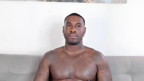 Snapshot of tyron_rulers chatting on November 28, 3:04 pm Dvid Rullers online show from November 28, 3:04 pm