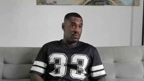 Snapshot of tyron_rulers chatting on May 2, 1:16 pm Dvid Rullers online show from May 2, 1:16 pm