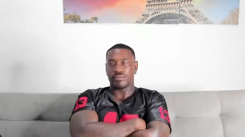 Snapshot of tyron_rulers chatting on May 7, 1:11 am Dvid Rullers online show from May 7, 1:11 am