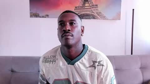 Snapshot of tyron_rulers chatting on May 10, 12:54 pm Dvid Rullers online show from May 10, 12:54 pm