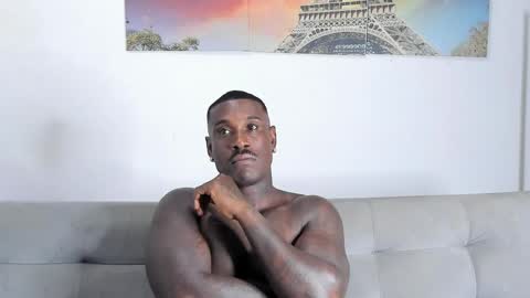 Snapshot of tyron_rulers chatting on May 11, 1:00 am Dvid Rullers online show from May 11, 1:00 am