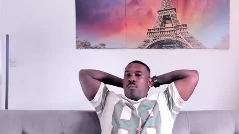 Snapshot of tyron_rulers chatting on May 14, 12:34 pm Dvid Rullers online show from May 14, 12:34 pm