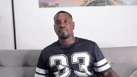 Snapshot of tyron_rulers chatting on May 31, 12:52 am Dvid Rullers online show from May 31, 12:52 am