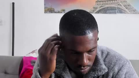 Snapshot of tyron_rulers chatting on June 9, 12:28 pm Dvid Rullers online show from June 9, 12:28 pm