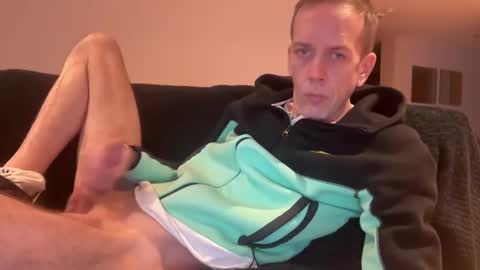 Snapshot of tyronev70 chatting on December 25, 2:02 pm Ty online show from December 25, 2:02 pm