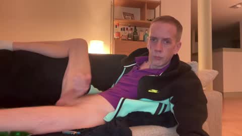 Snapshot of tyronev70 chatting on February 6, 5:51 pm Ty online show from February 6, 5:51 pm