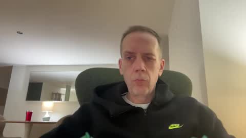 Snapshot of tyronev70 chatting on February 8, 11:44 am Ty online show from February 8, 11:44 am