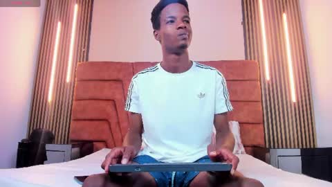 Snapshot of tyson_reed chatting on June 11, 12:58 pm tyson_reed online show from June 11, 12:58 pm