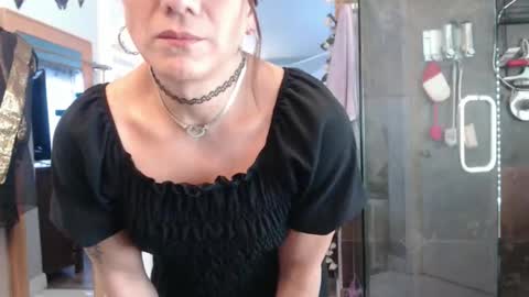 Azelia B online show from December 14, 10:14 pm