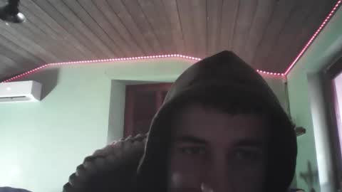 Snapshot of ubi_needra chatting on December 29, 8:00 am ubi online show from December 29, 8:00 am