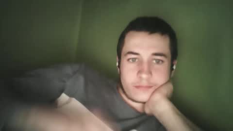 Snapshot of ubi_needra chatting on October 25, 10:45 am ubi online show from October 25, 10:45 am