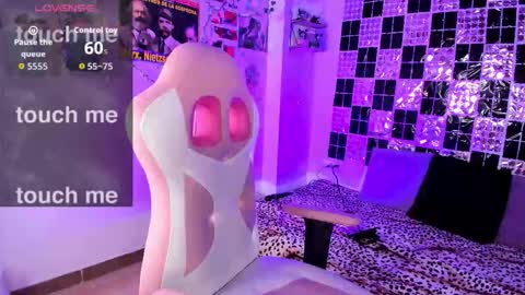 Snapshot of uchikydoll chatting on February 5, 10:58 pm uchikydoll online show from February 5, 10:58 pm