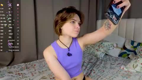 Polly online show from September 15, 3:23 pm