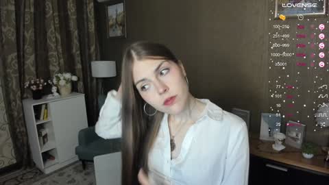 Snapshot of udeledelmoref chatting on January 11, 12:55 am Liky online show from January 11, 12:55 am