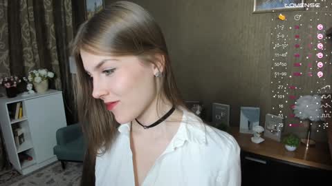 Snapshot of udeledelmoref chatting on January 13, 11:17 pm Liky online show from January 13, 11:17 pm