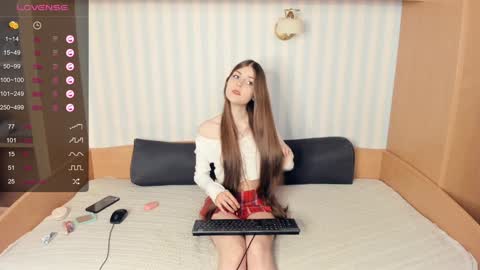 Snapshot of udeledelmoref chatting on January 26, 7:42 am Liky online show from January 26, 7:42 am