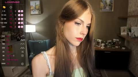 Snapshot of udeledelmoref chatting on September 14, 9:47 pm Liky online show from September 14, 9:47 pm