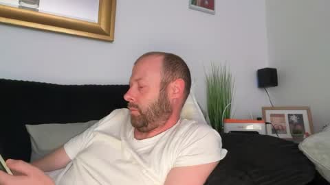 Snapshot of ukmatty3 chatting on July 12, 9:17 pm ukmatty3 online show from July 12, 9:17 pm