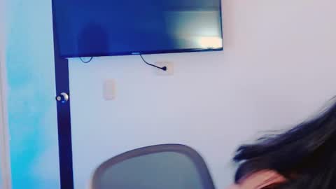 Snapshot of ulala_martina chatting on July 16, 1:33 am Martina online show from July 16, 1:33 am