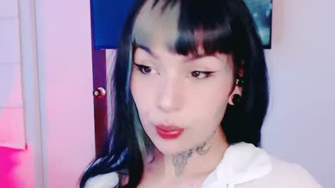Snapshot of ulala_martina chatting on August 1, 1:16 am Martina online show from August 1, 1:16 am