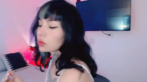 Snapshot of ulala_martina chatting on August 3, 2:43 am Martina online show from August 3, 2:43 am