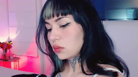 Snapshot of ulala_martina chatting on August 4, 1:09 am Martina online show from August 4, 1:09 am