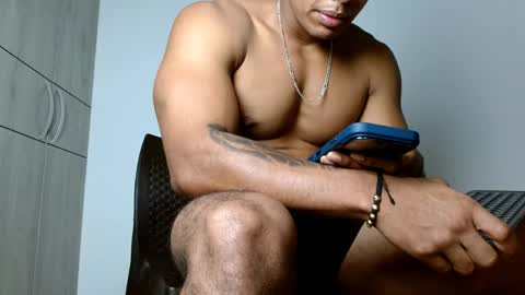 Snapshot of ulisess15 chatting on May 26, 12:12 pm Felipe model independent online show from May 26, 12:12 pm