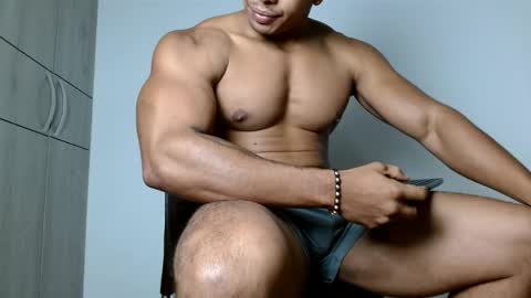 Snapshot of ulisess15 chatting on June 2, 10:39 am Felipe model independent online show from June 2, 10:39 am