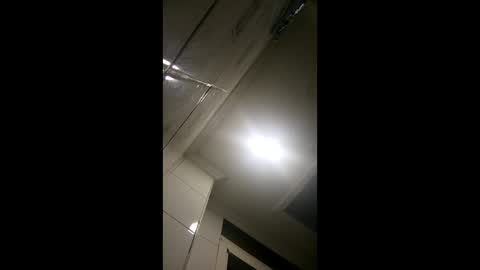 ulosdeabajo04 online show from May 25, 11:44 pm