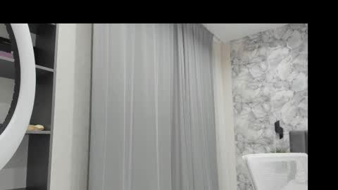 Snapshot of ultima_ma18 chatting on November 11, 12:54 am Melena online show from November 11, 12:54 am