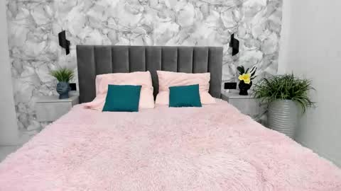 Snapshot of ultima_ma18 chatting on November 27, 12:56 am Melena online show from November 27, 12:56 am