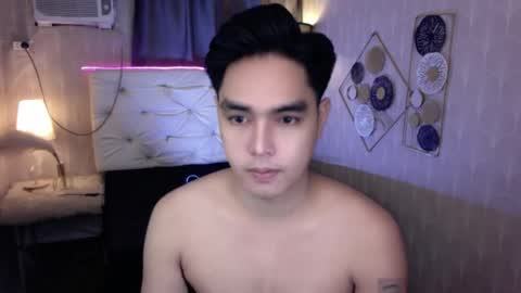 Snapshot of ultimatesexytrans chatting on October 30, 5:02 pm Alex online show from October 30, 5:02 pm