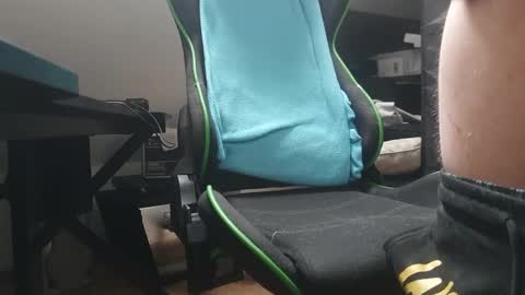 Snapshot of ultraunique chatting on March 2, 7:10 am Mr. Mrs. Smith online show from March 2, 7:10 am