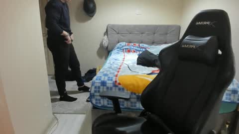 Snapshot of ulxer chatting on December 6, 8:07 pm hi im mike tyson - online show from December 6, 8:07 pm