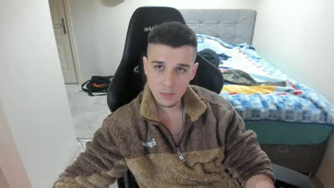 Snapshot of ulxer chatting on December 29, 11:18 pm hi im mike tyson - online show from December 29, 11:18 pm