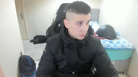 Snapshot of ulxer chatting on January 10, 5:24 pm hi im mike tyson - online show from January 10, 5:24 pm