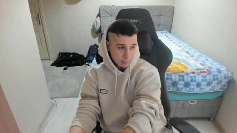 Snapshot of ulxer chatting on January 11, 9:25 pm hi im mike tyson - online show from January 11, 9:25 pm