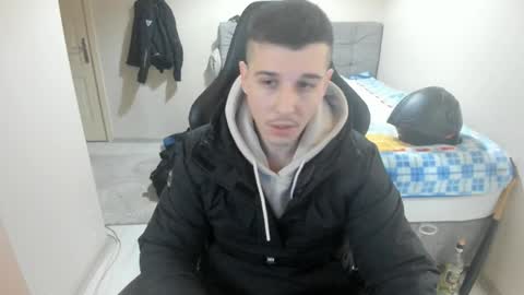 Snapshot of ulxer chatting on January 29, 7:53 pm hi im mike tyson - online show from January 29, 7:53 pm