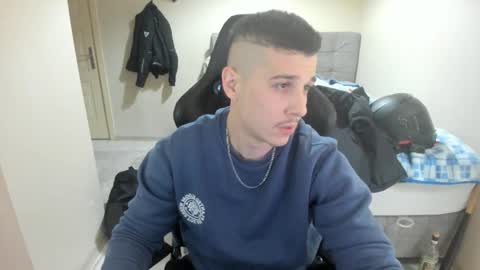 Snapshot of ulxer chatting on January 31, 9:05 pm hi im mike tyson - online show from January 31, 9:05 pm