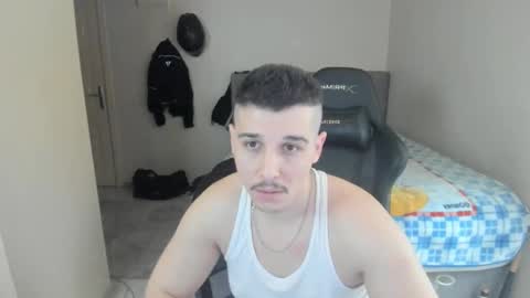 Snapshot of ulxer chatting on February 15, 12:37 am hi im mike tyson - online show from February 15, 12:37 am