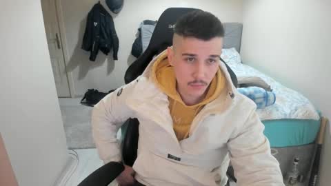 Snapshot of ulxer chatting on February 20, 7:08 pm hi im mike tyson - online show from February 20, 7:08 pm