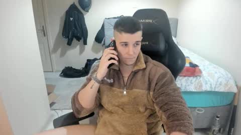 Snapshot of ulxer chatting on February 28, 11:45 pm hi im mike tyson - online show from February 28, 11:45 pm