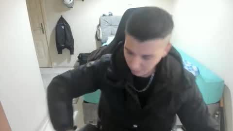 Snapshot of ulxer chatting on October 16, 8:32 pm hi im mike tyson - online show from October 16, 8:32 pm